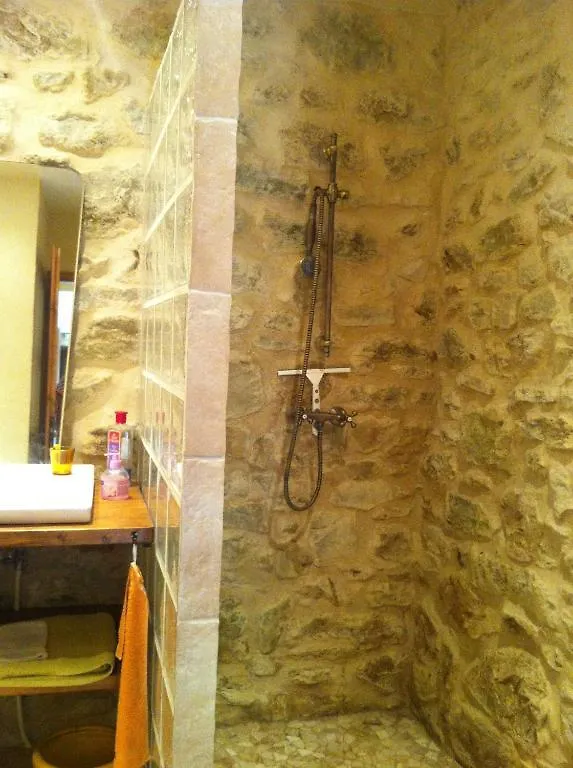 La Recreation Hotel Saint-Montan Guest house