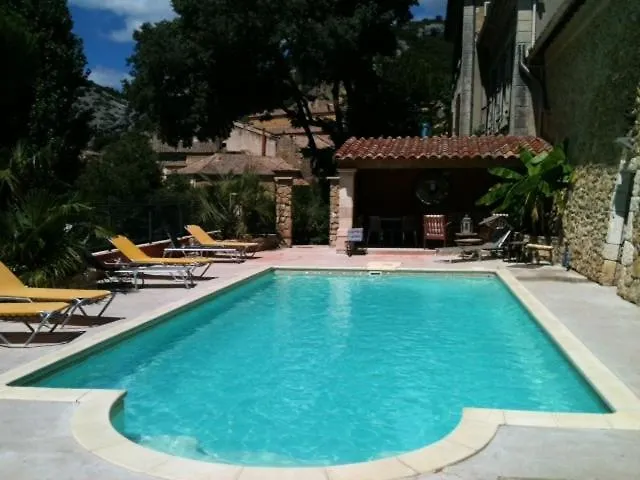 La Recreation Hotel Saint-Montan